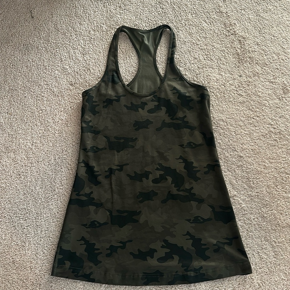 Lululemon camo Cool Racerback